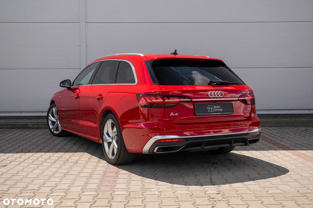 Audi A4 Avant 40 TFSI quattro S tronic - 4