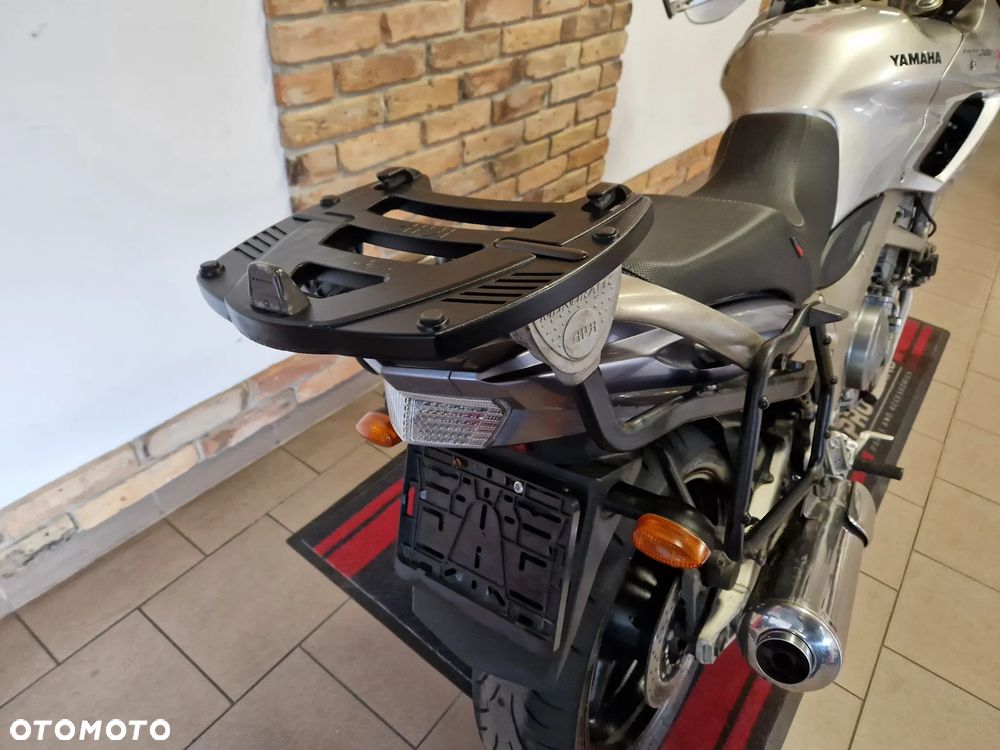 Yamaha TDM - 27