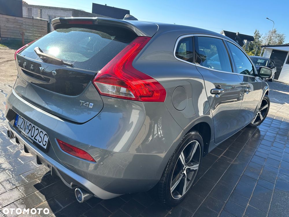 Volvo V40 T4 RDesign - 26