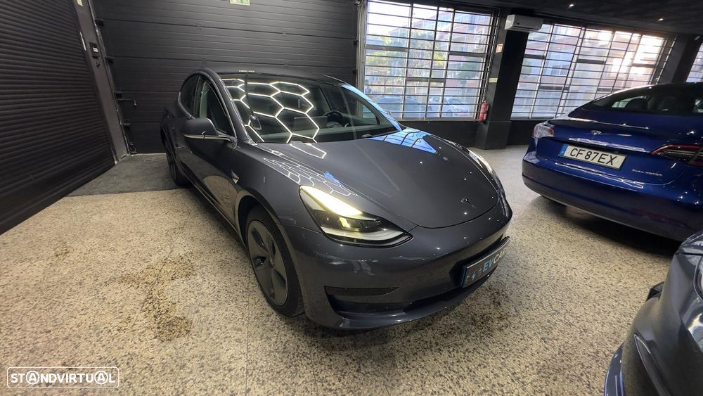 Tesla Model 3 Standard Range Plus RWD - 1