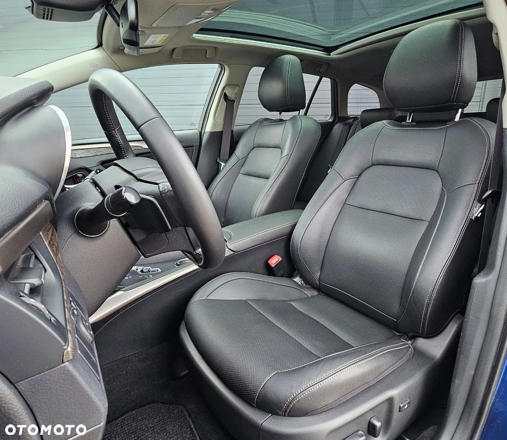 Toyota Avensis 1.8 Multidrive S Executive - 12