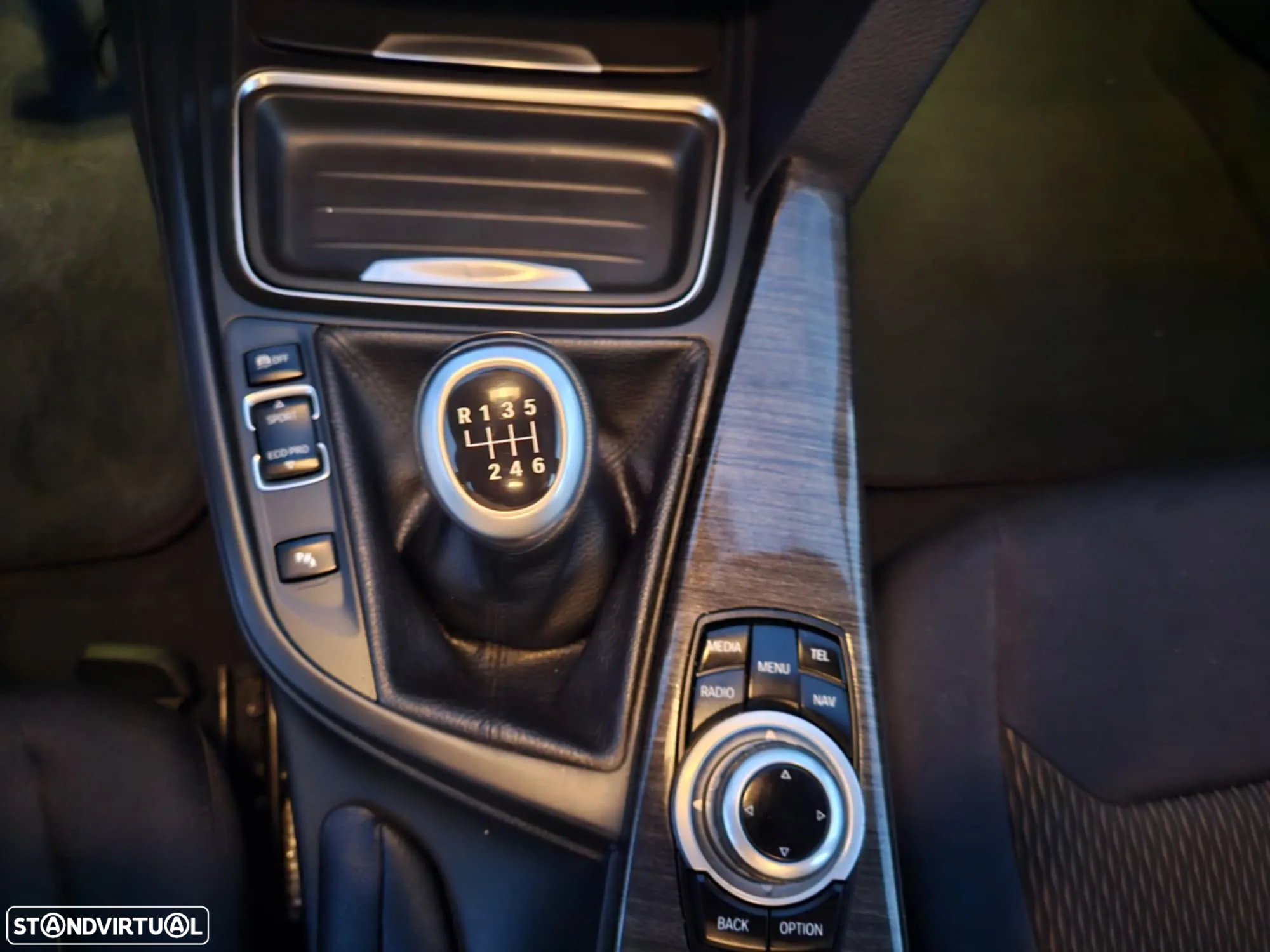 BMW 320 d Touring Line Luxury - 25