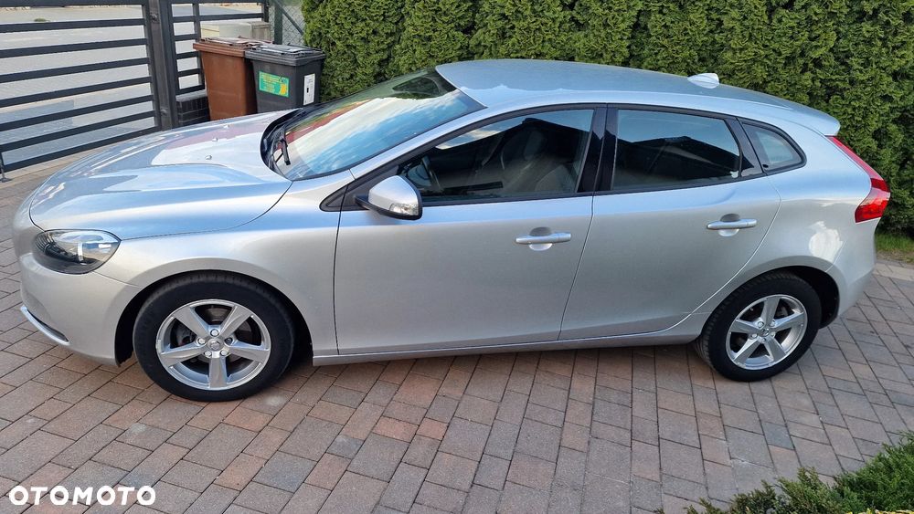 Volvo V40 D2 Momentum - 6