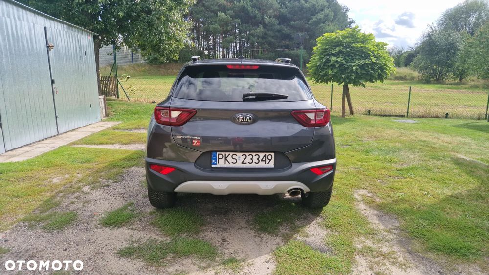 Kia Stonic 1.4 L - 6