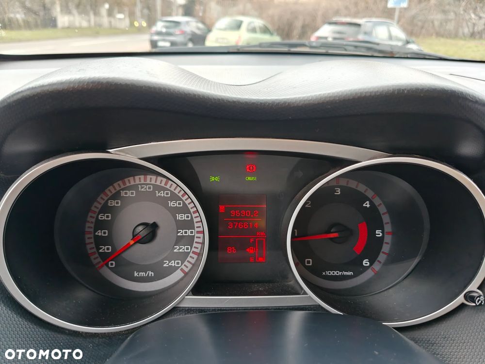 Mitsubishi Outlander 2.0 DI-D 4WD Intense - 22