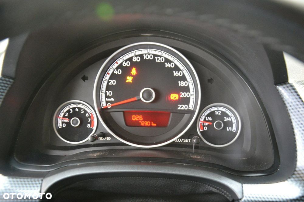 Volkswagen up! - 15
