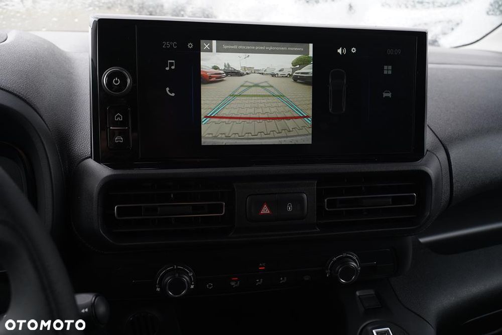 Opel Combo Cargo 1.5 BlueHDi L2 EAT8 - 19