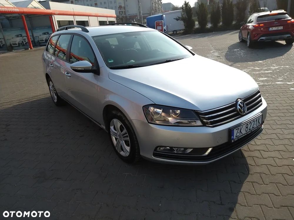 Volkswagen Passat 2.0 TDI Comfortline DSG - 9