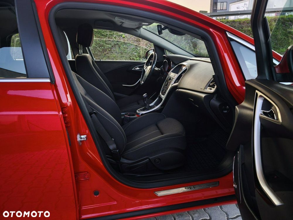 Opel Astra IV 1.6 T Cosmo - 18