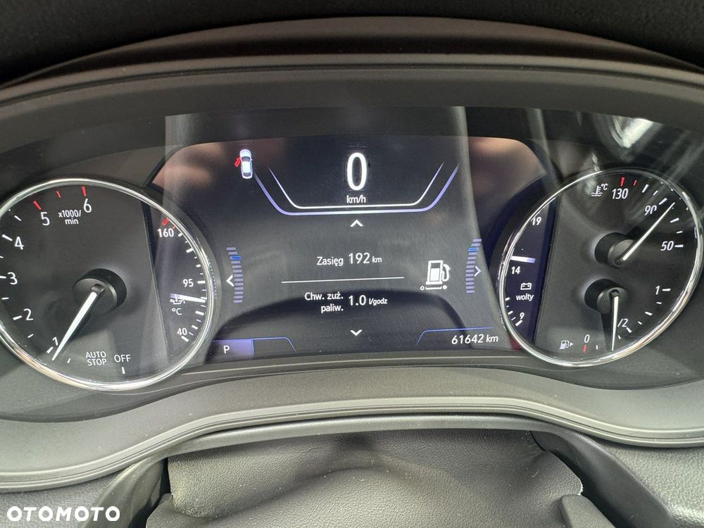 Opel Insignia - 25