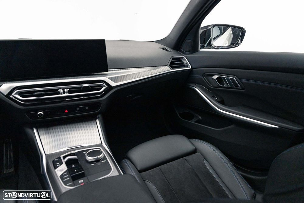 BMW 330 e Pack Desportivo M Auto - 15