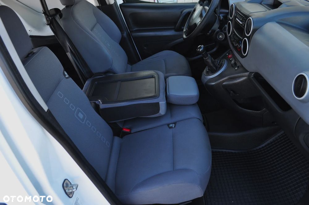 Citroën BERLINGO II - 26