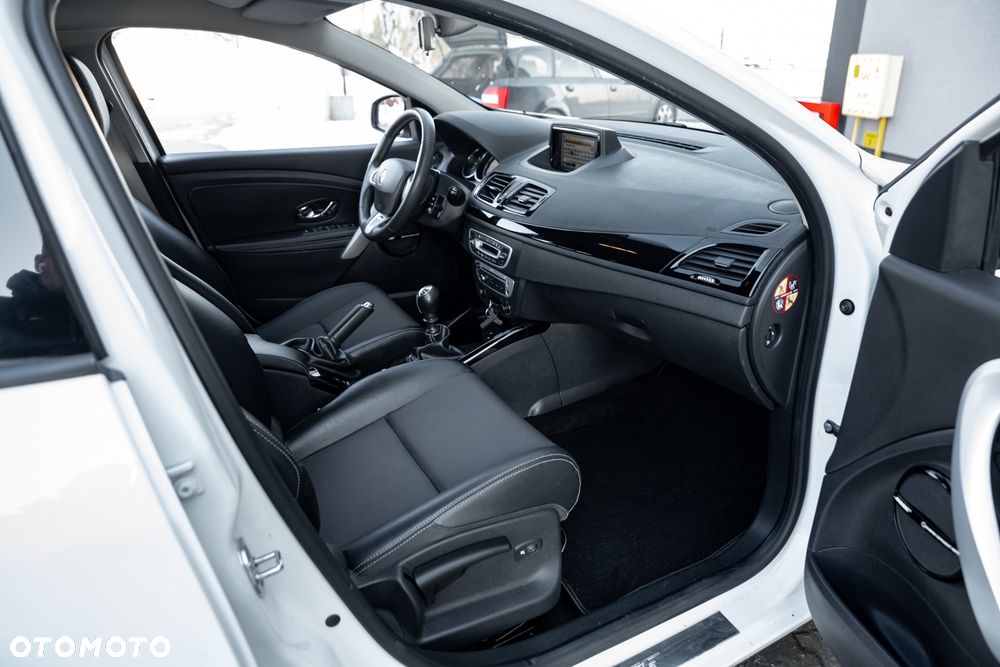 Renault Megane ENERGY TCe 115 Start & Stop Bose Edition - 25