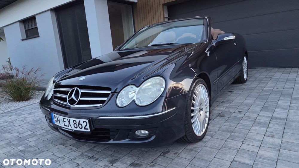 Mercedes-Benz CLK - 19