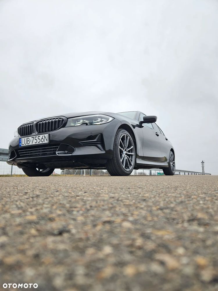 BMW Seria 3 330i Luxury Line sport - 4