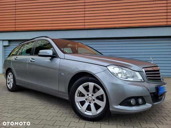 Mercedes-Benz Klasa C 220 CDI Elegance