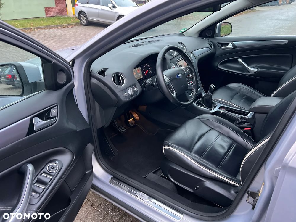 Ford Mondeo 2.0 Platinium X - 6