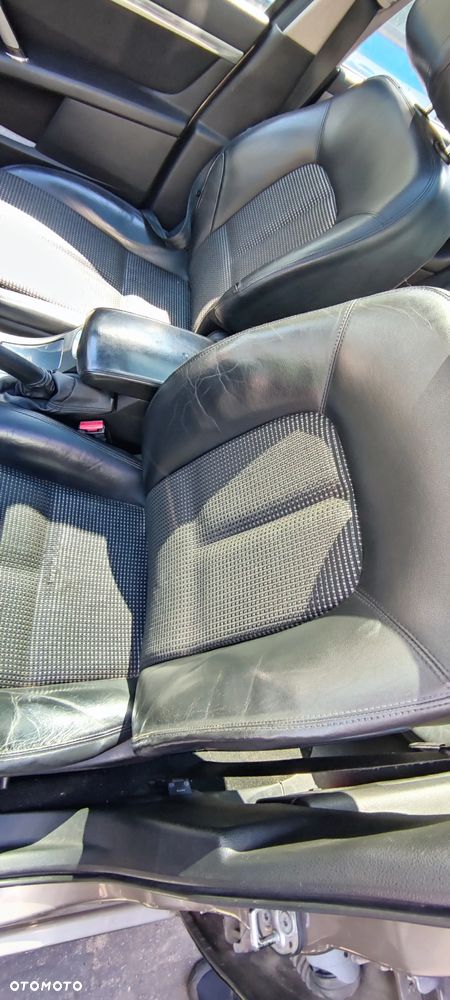 Peugeot 407 - 10