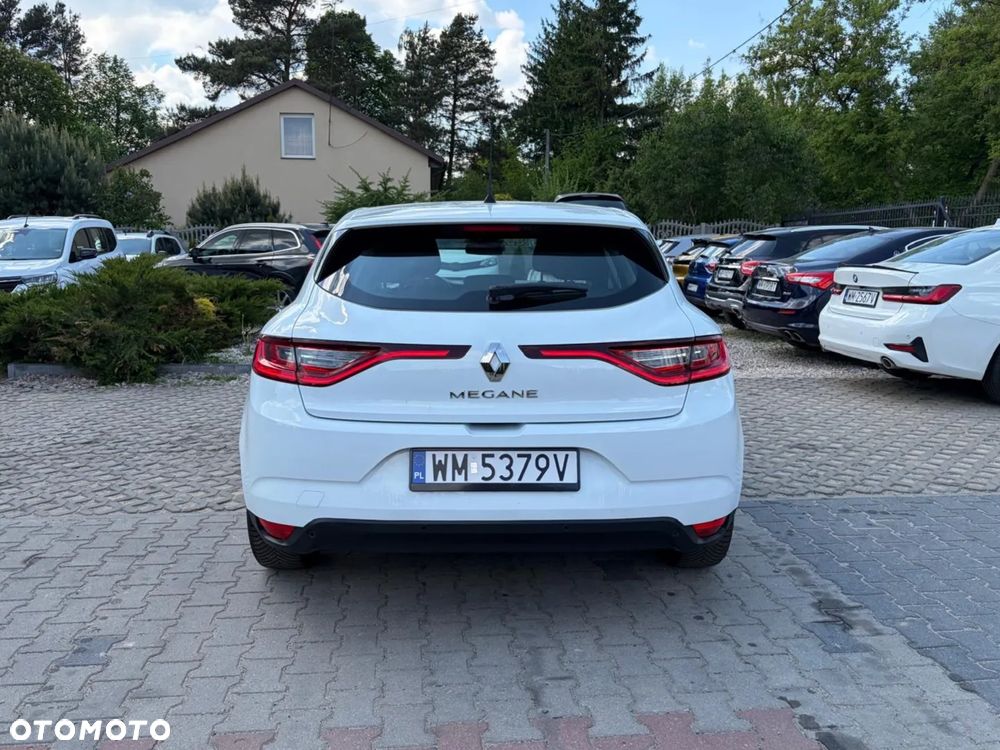 Renault Megane 1.5 Blue dCi Intens - 9