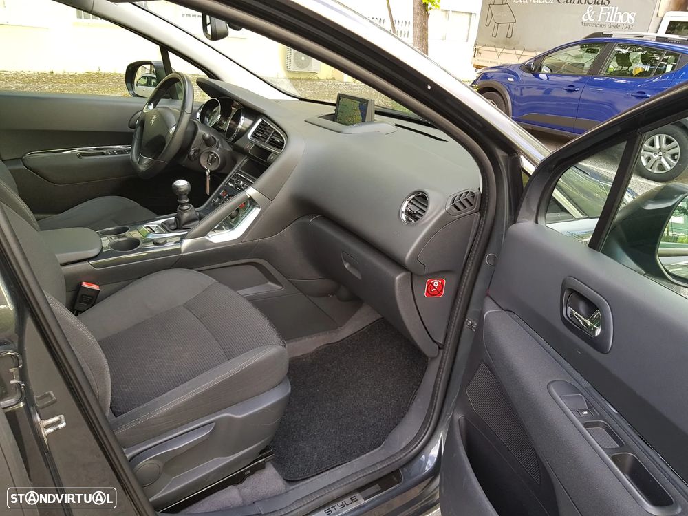 Peugeot 3008 1.6 BlueHDi Style - 35