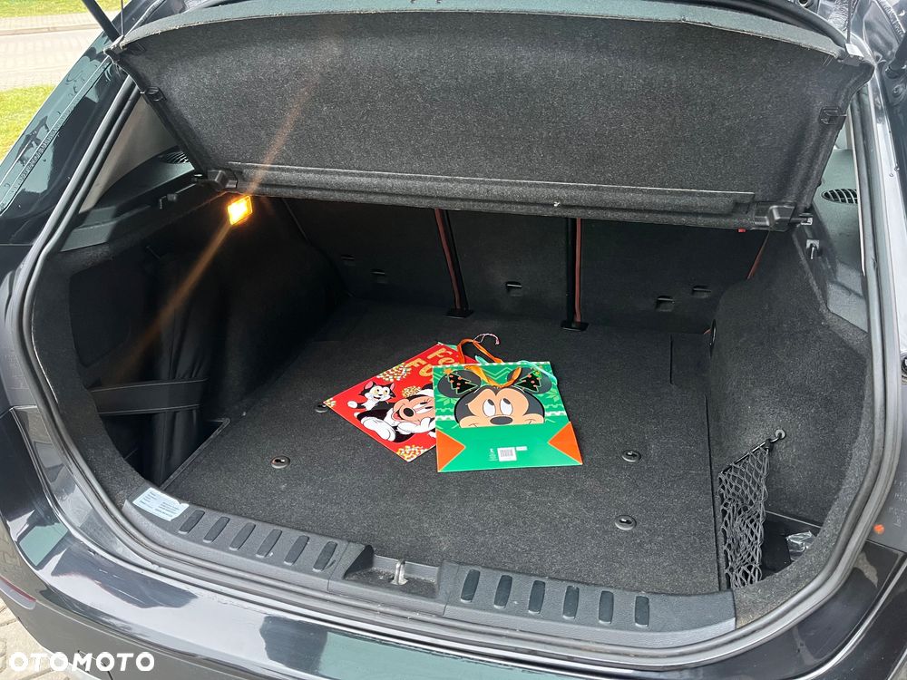 BMW X1 sDrive20d - 14