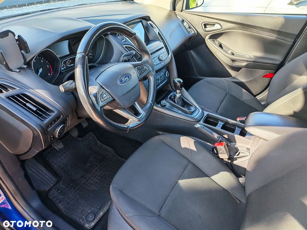 Ford Focus 1.5 TDCi Trend - 6