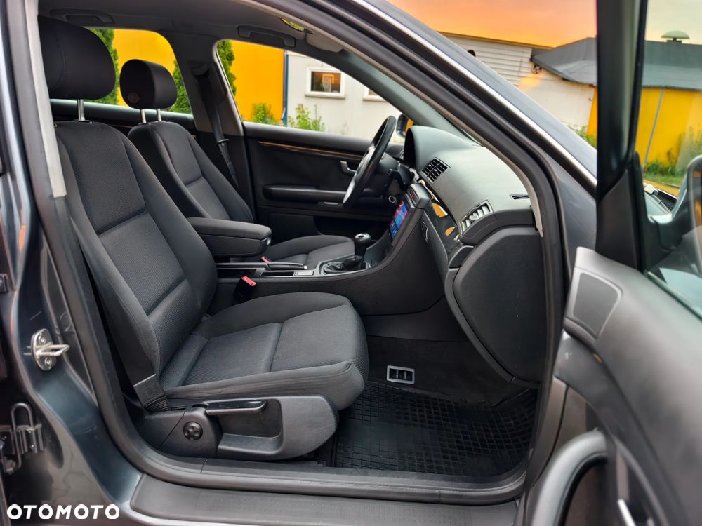 Audi A4 Limousine 2 - 18