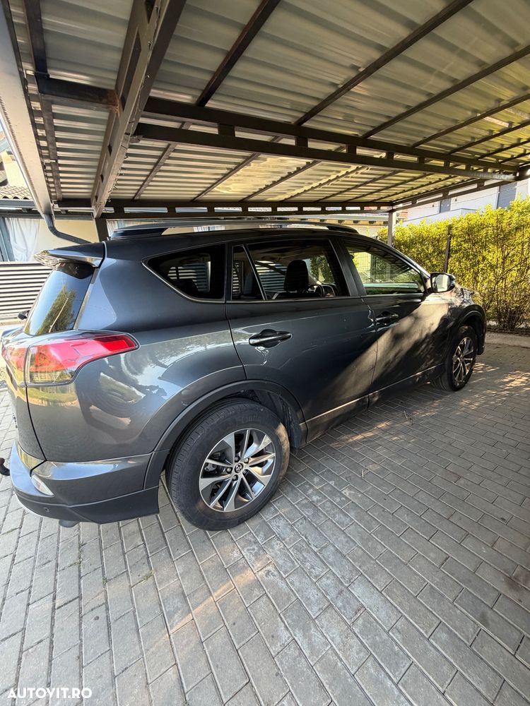 Toyota RAV4 2.5 VVT-i 4x4 Luxury - 6