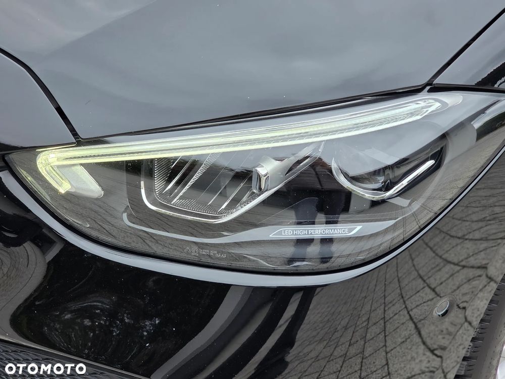 Mercedes-Benz Klasa C 180 mHEV Avantgarde - 29