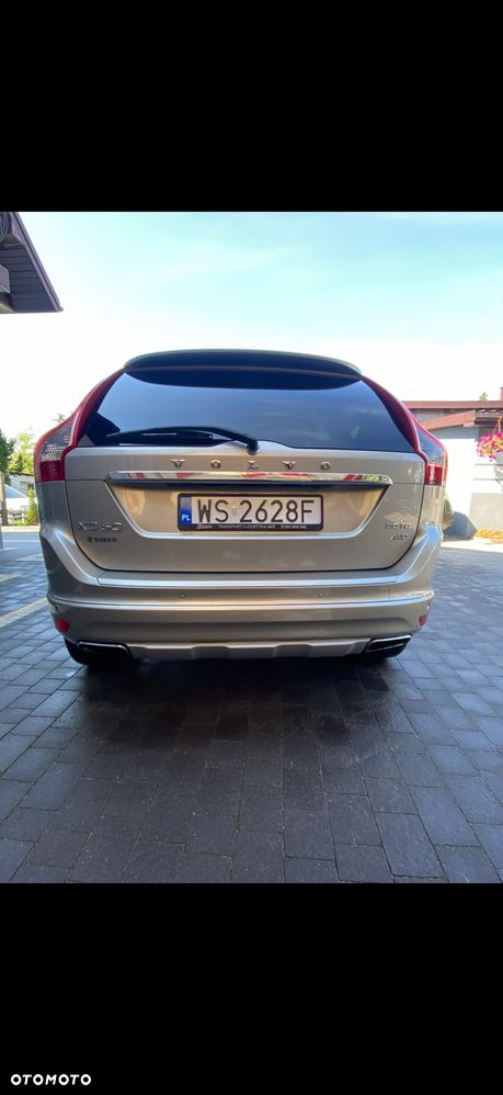 Volvo XC 60 T6 AWD Momentum - 28