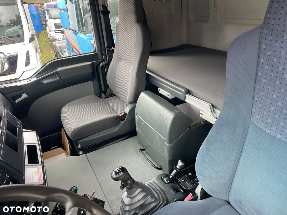 MAN TGA  6X4 - 8