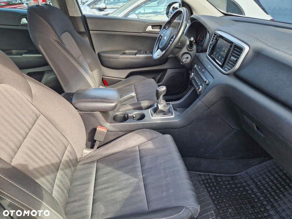 Kia Sportage 1.6 GDI M 2WD - 29