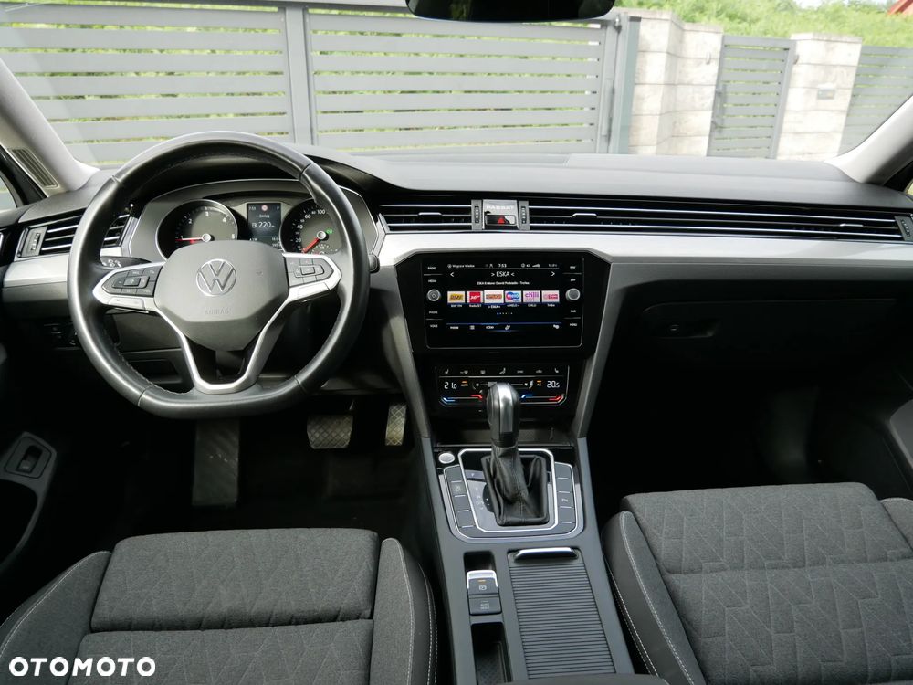 Volkswagen Passat 2.0 TDI EVO Business DSG - 2