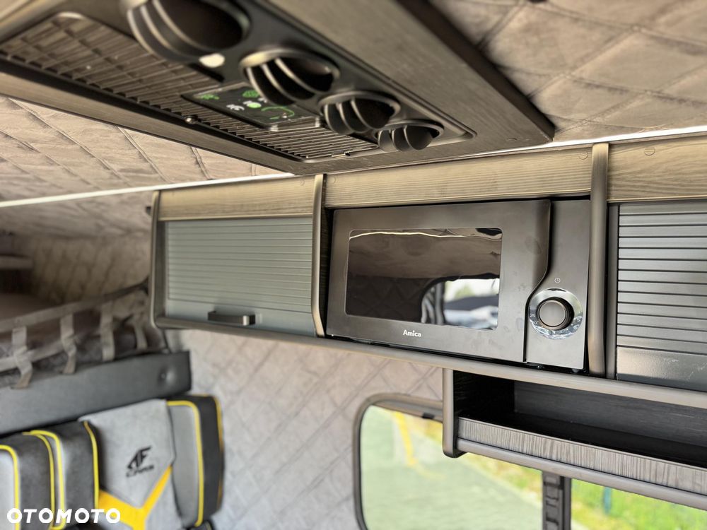 Mercedes-Benz Sprinter - 16
