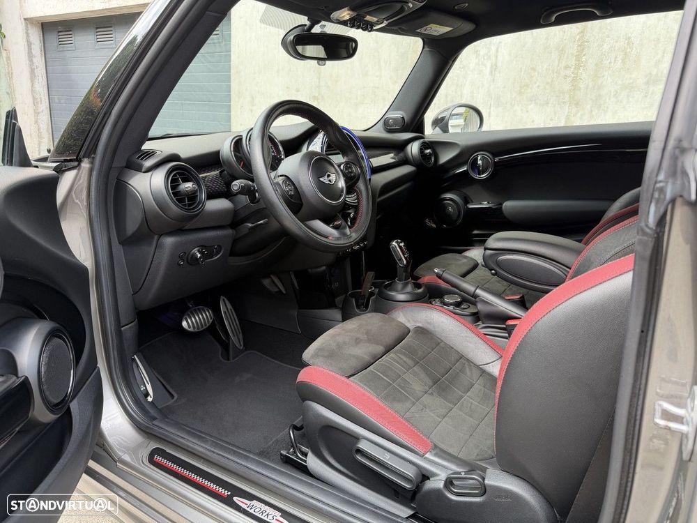 MINI 3 Portas John Cooper Works Auto Desportiva - 9