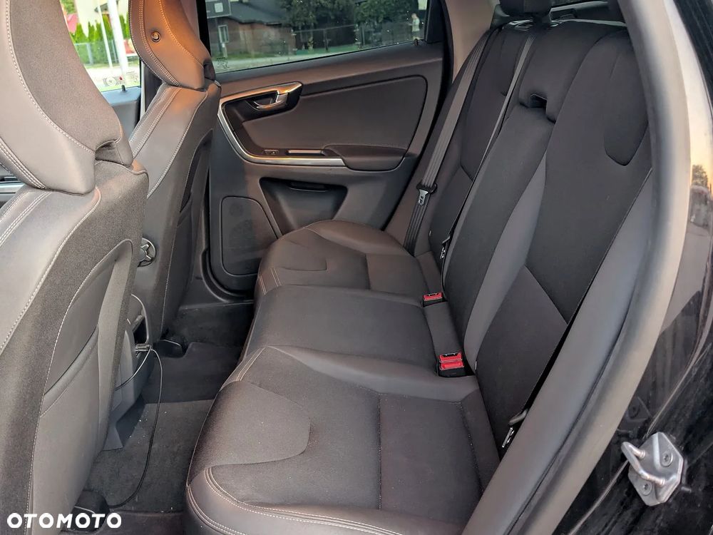 Volvo XC 60 D4 AWD Kinetic - 12