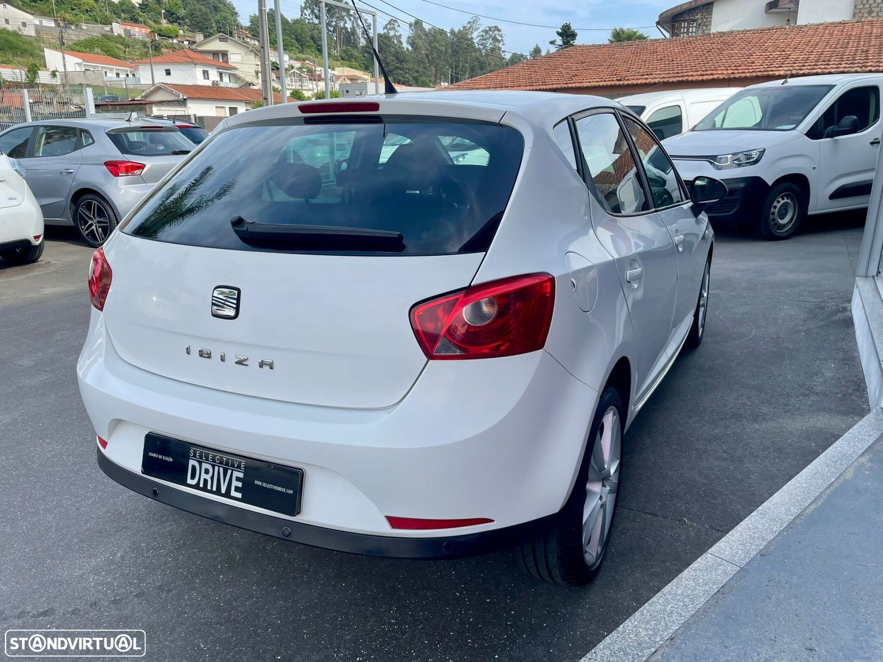 SEAT Ibiza 1.6 TDI 25 Anos DPF - 4