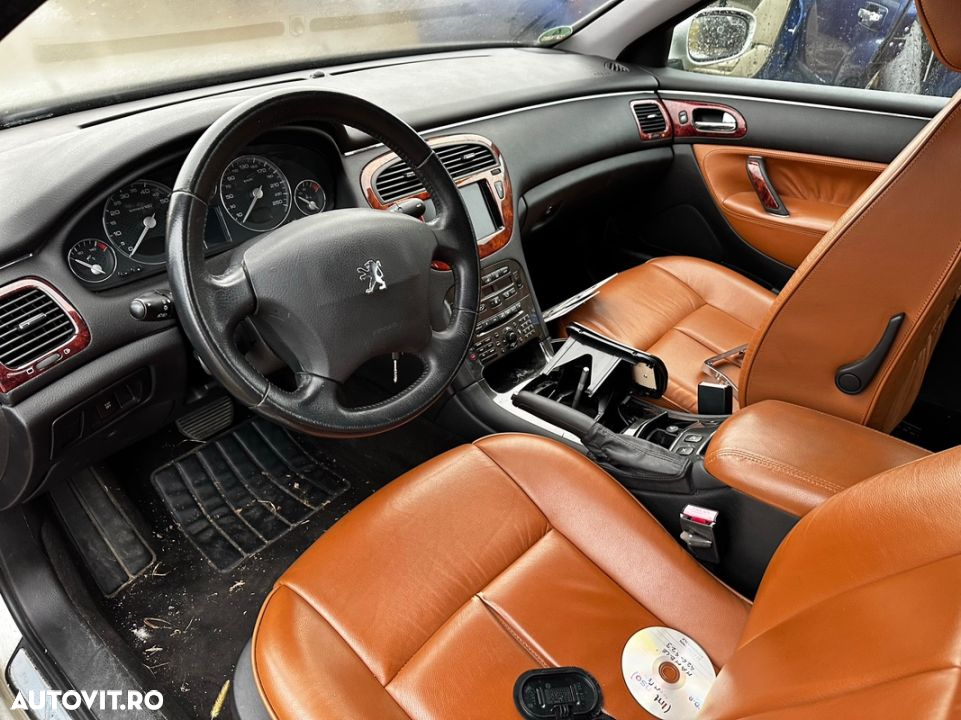 Peugeot 607 v6 benzina 2005 Facelift cutie automata scaune tapițerie piele far bara aripa capota usa navigație GPS - 6