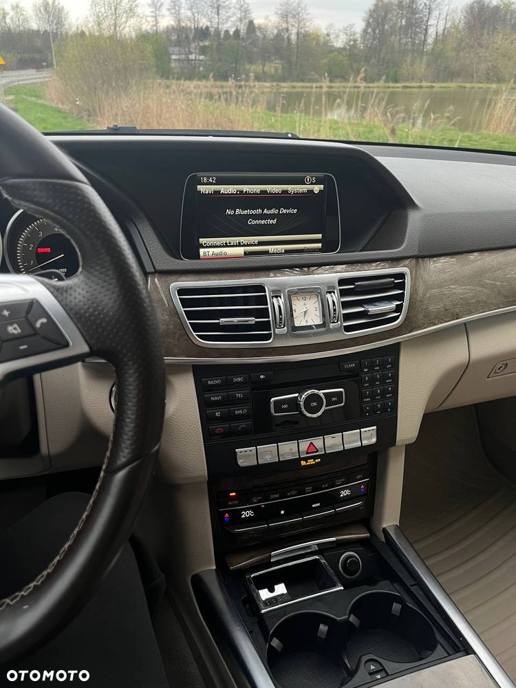 Mercedes-Benz Klasa E 350 4Matic 7G-TRONIC - 12