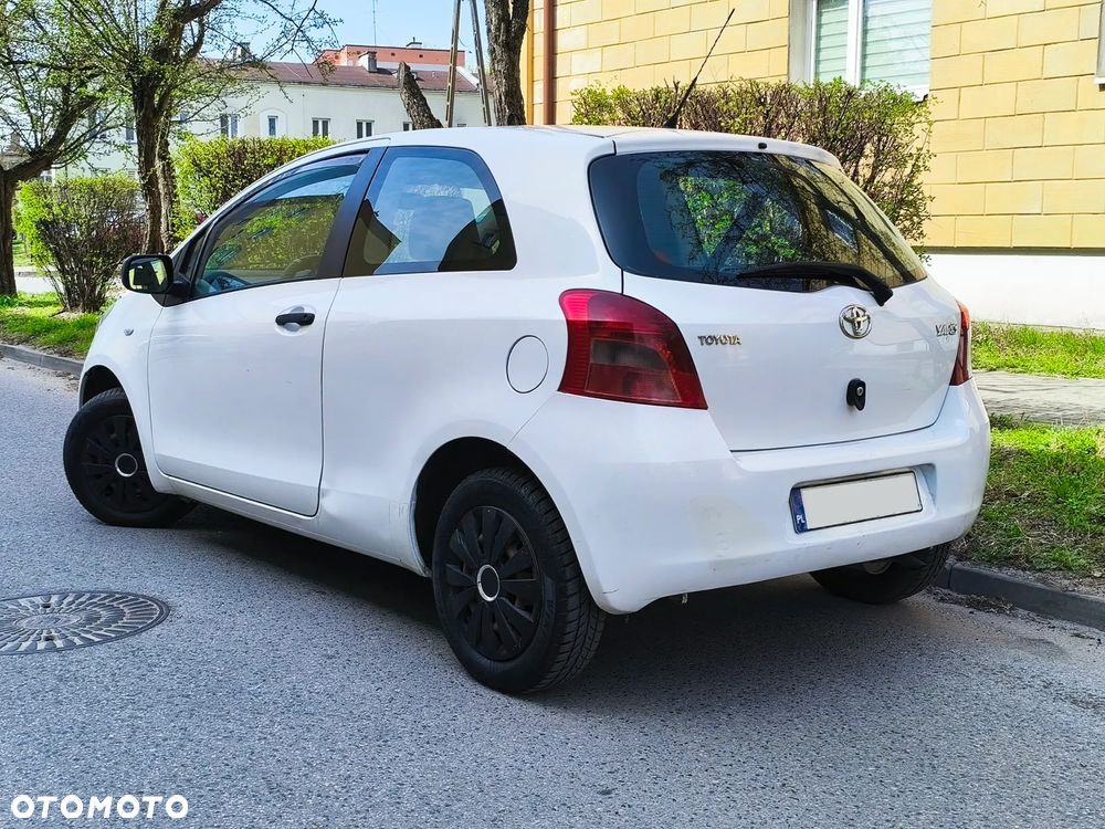 Toyota Yaris 1.0 Luna Start - 6