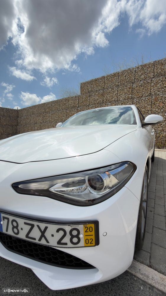 Alfa Romeo Giulia 2.2 D Sprint AT8 - 11