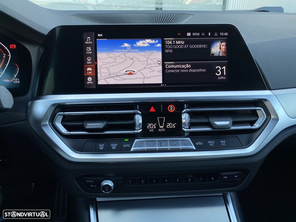 BMW 318 d Pack Desportivo M Auto - 19