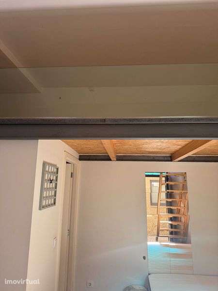 T0 Mezzanine  Centro Porto - Grande imagem: 3/12