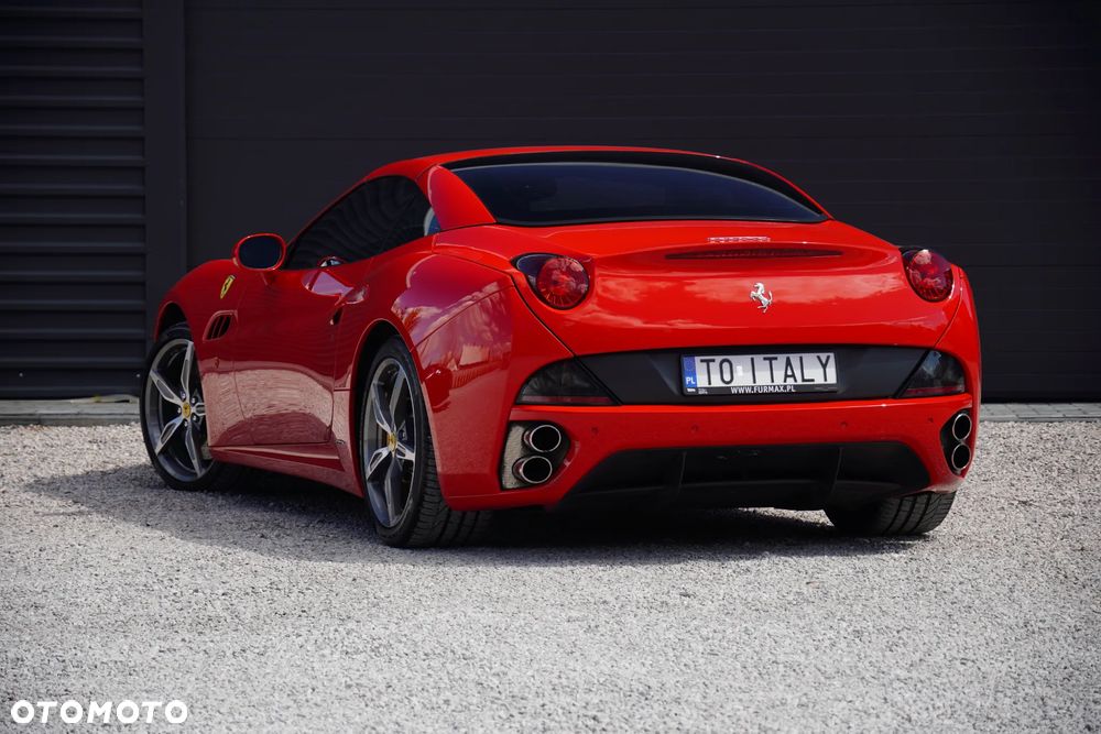 Ferrari California - 16