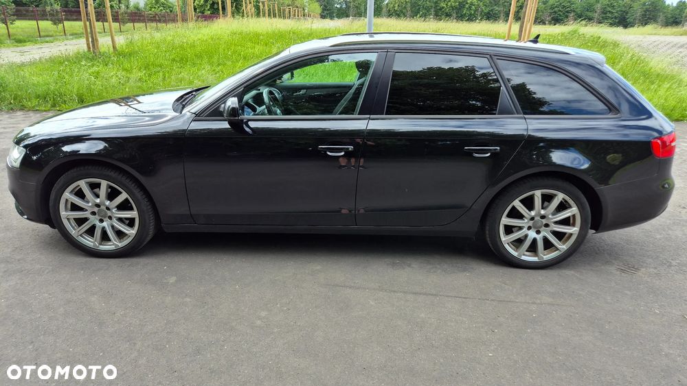 Audi A4 Avant 2.0 TDI - 10