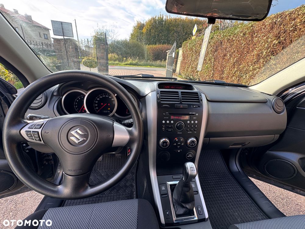 Suzuki Grand Vitara 1.6 - 8