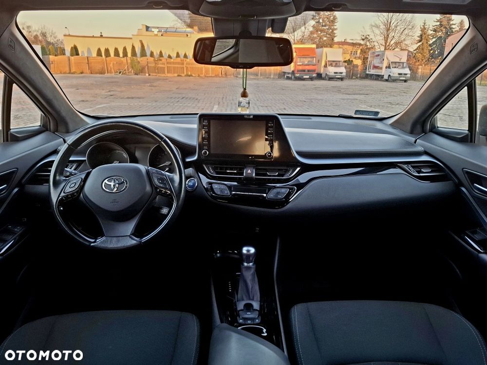 Toyota C-HR - 13