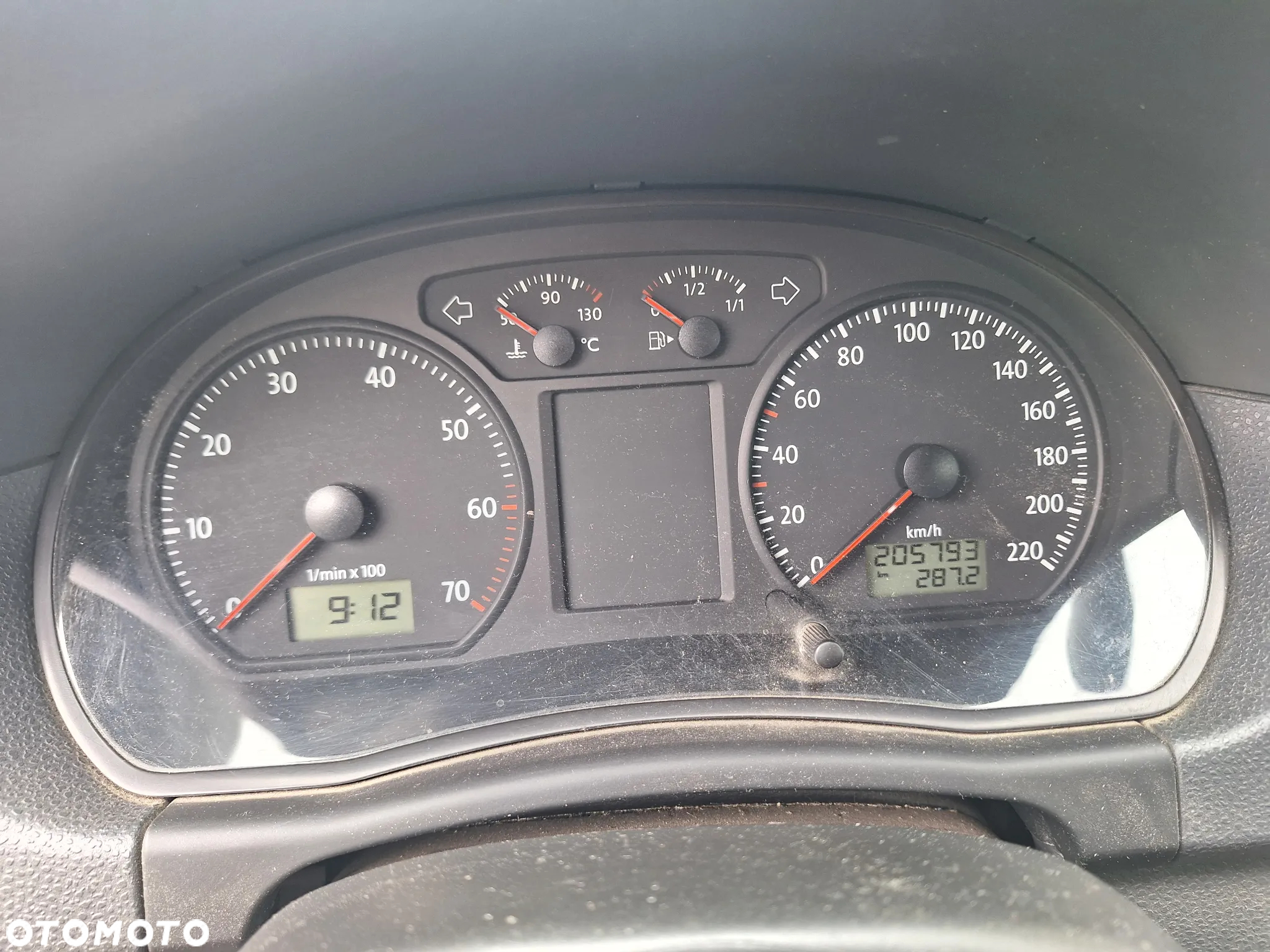 Volkswagen Polo 1.4 - 8