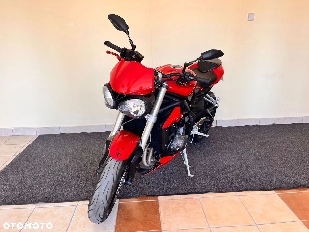 Triumph Street Triple - 2