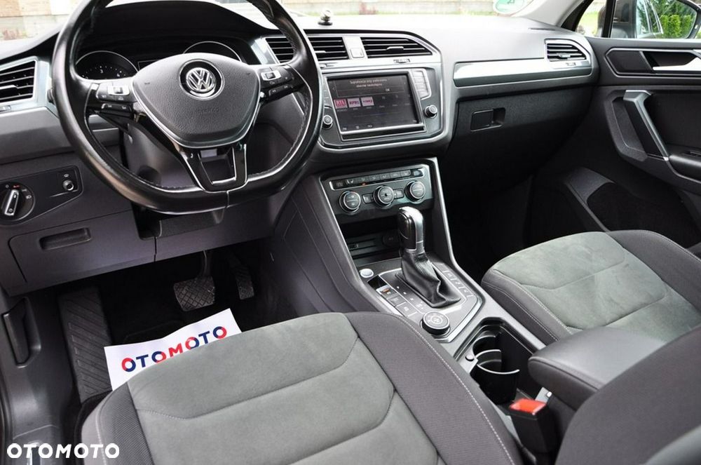 Volkswagen Tiguan 2.0 TDI SCR 4MOTION DSG Highline - 35